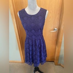 Forever 21 Navy Blue Sleeveless Lace Mini Dress Size S
